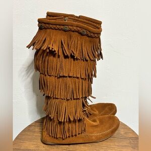 Minnetonka Brown Fringe Winter Boots
